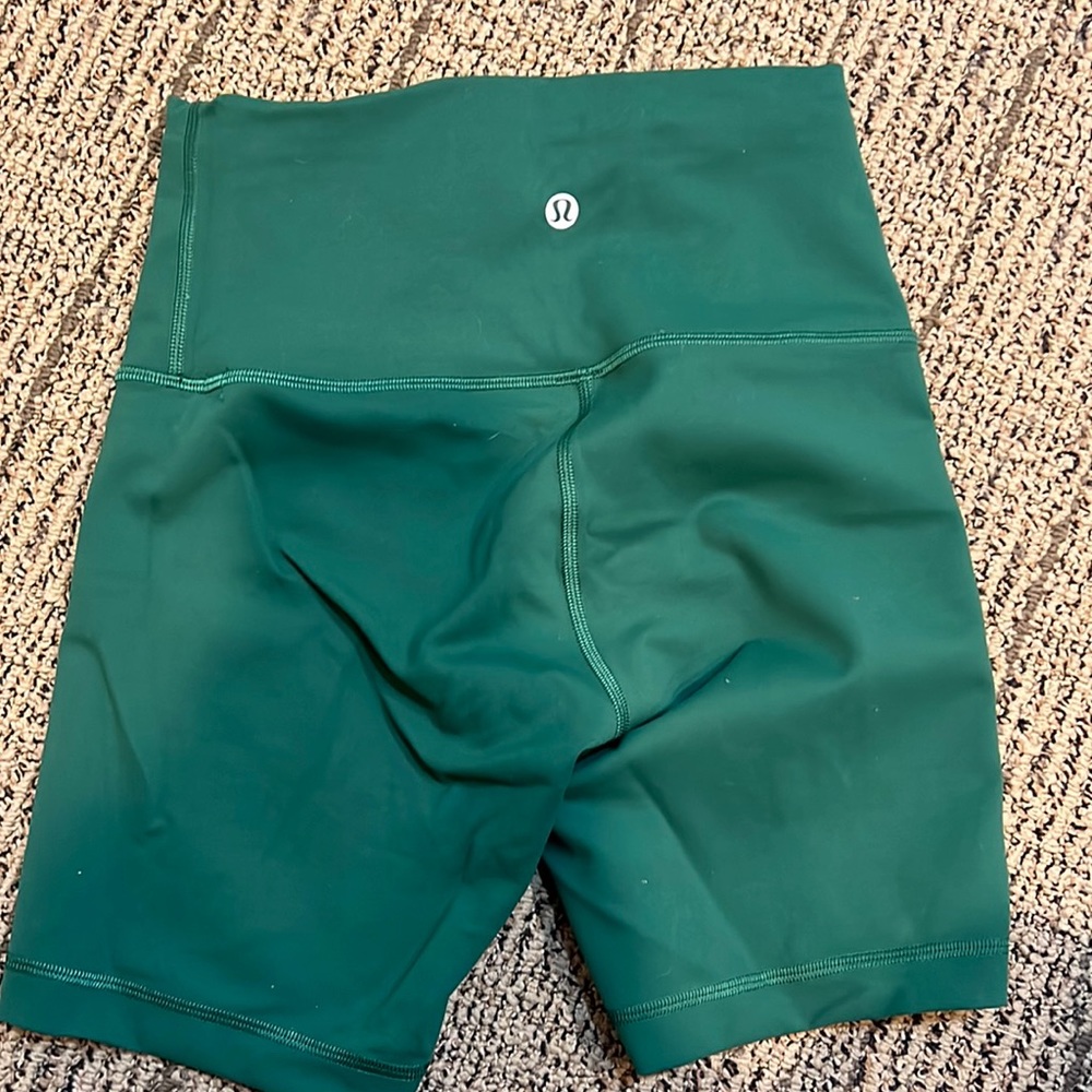 LULULEMON WUNDER TRAIN BIKE SHORTS 6 IN